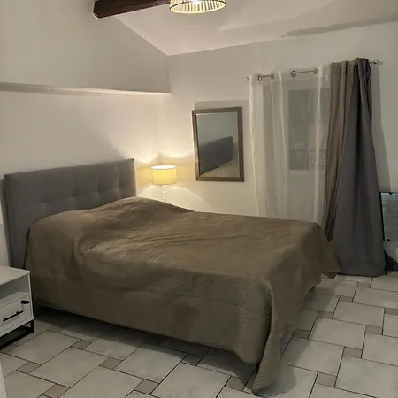 Appartement Hajar Tarascon Exterior photo